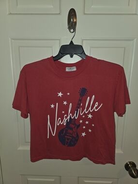 Vintage Threads Red Nashville Graphic Tee - Unisex